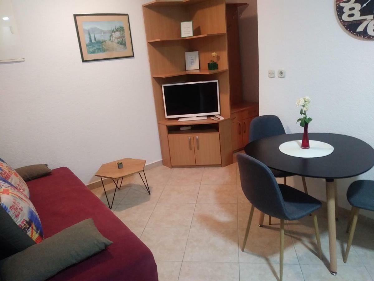 Vukic Apartament *